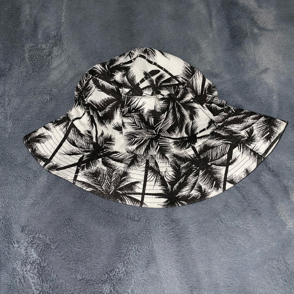 Black and White Palm Tree Bucket Hat